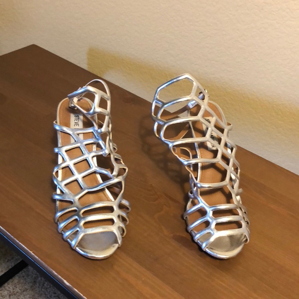Silver webbed Steve Madden